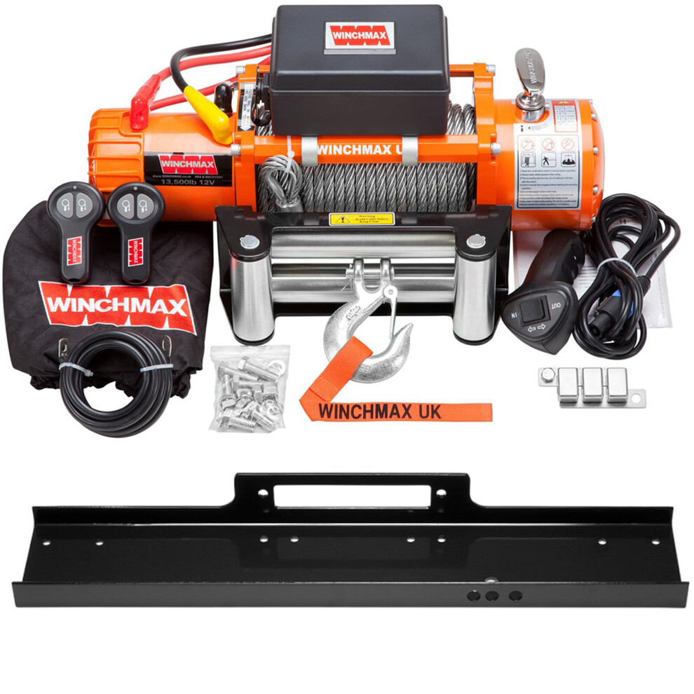 13,500lb 12V Winch. 26m x 9.5mm Steel Rope. Flat Bed Mounting Plate.  13,500lb 12V Winch. 26m x 9.5mm Steel Rope. Flat Bed Mounting Plate.